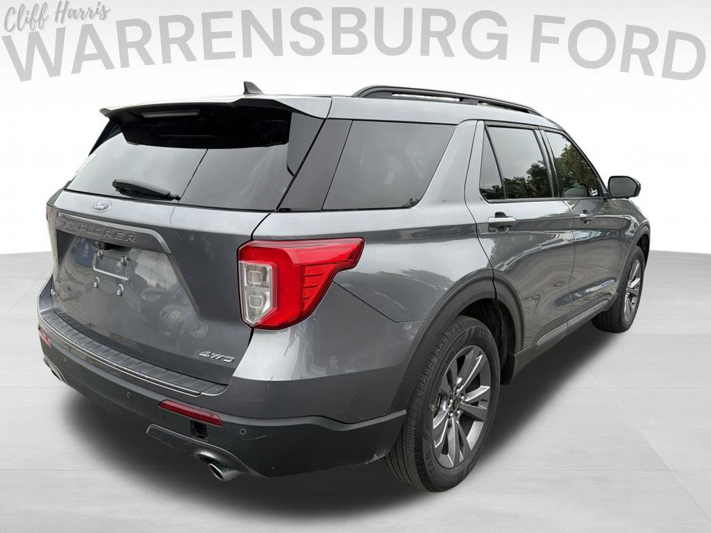 Used 2022 Ford Explorer XLT w/ Equipment Group 202A AWD/4WD image 7