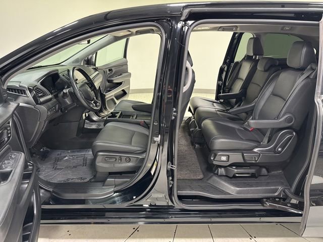 Used 2024 Honda Odyssey Touring image 13