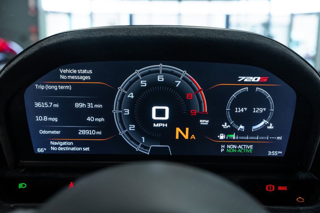 Used 2018 McLaren 720S RWD image 26