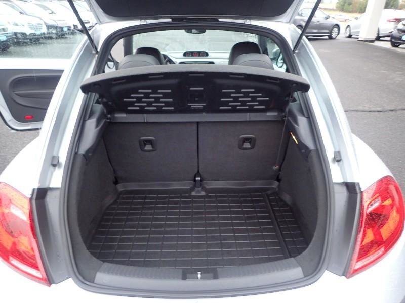 Used 2013 Volkswagen Beetle TDI FWD image 11