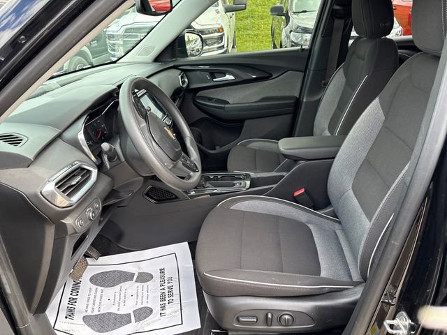 Used 2023 Chevrolet TrailBlazer LT w/ Convenience Package AWD/4WD image 8