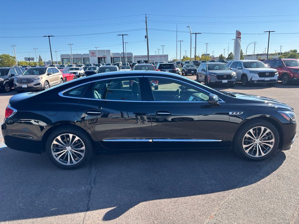 Used 2019 Buick LaCrosse Essence FWD image 4