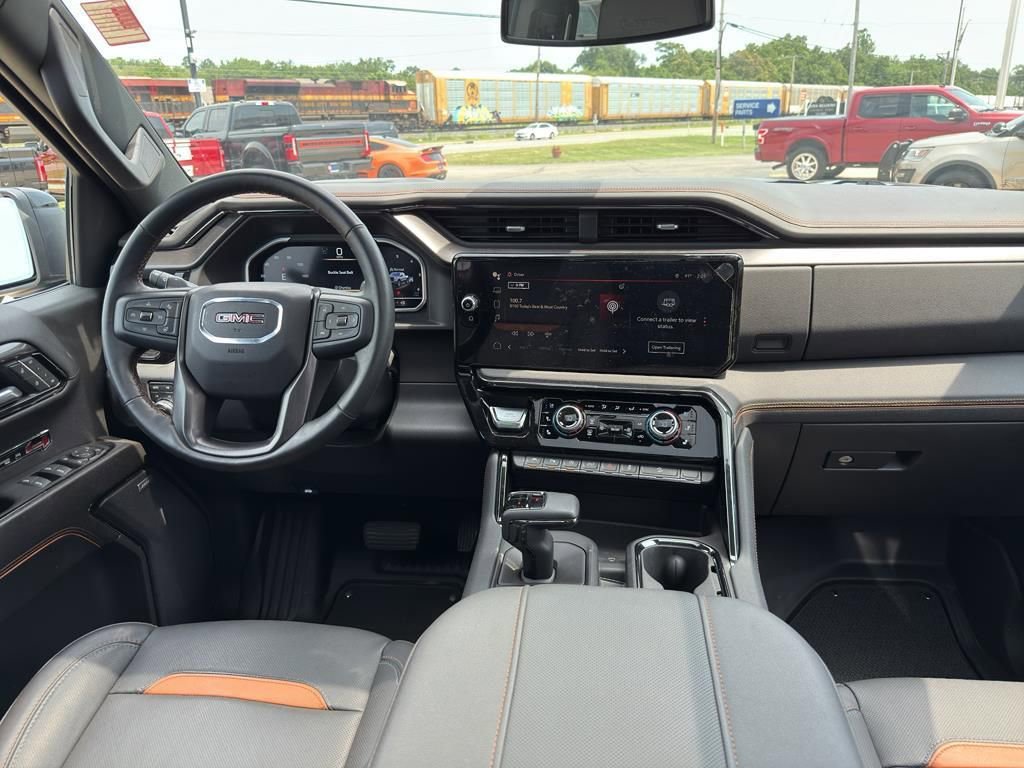 Used 2023 GMC Sierra 1500 AT4 w/ AT4 Preferred Package image 19