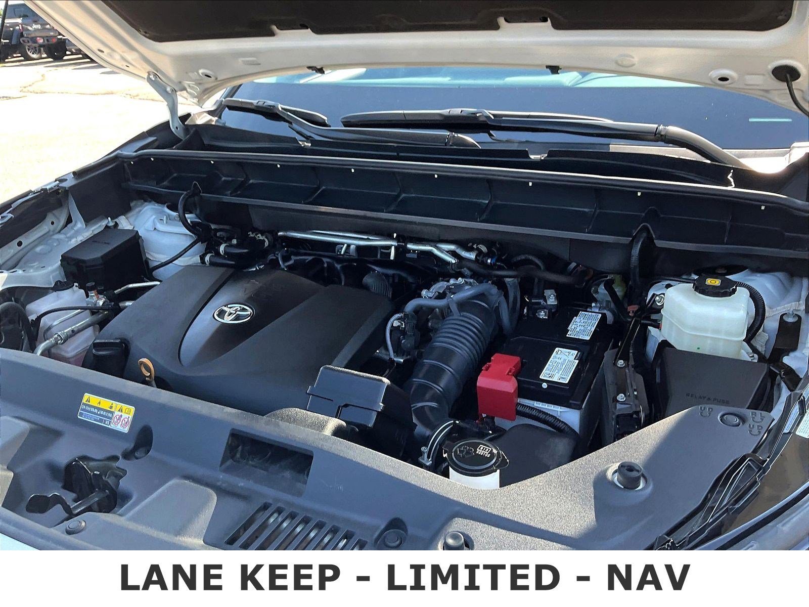 Used 2021 Toyota Highlander Limited AWD/4WD image 32