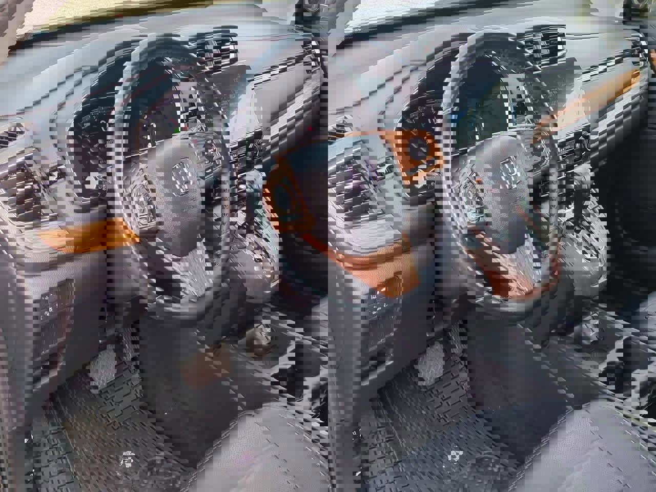 Used 2018 Honda CR-V EX-L image 2