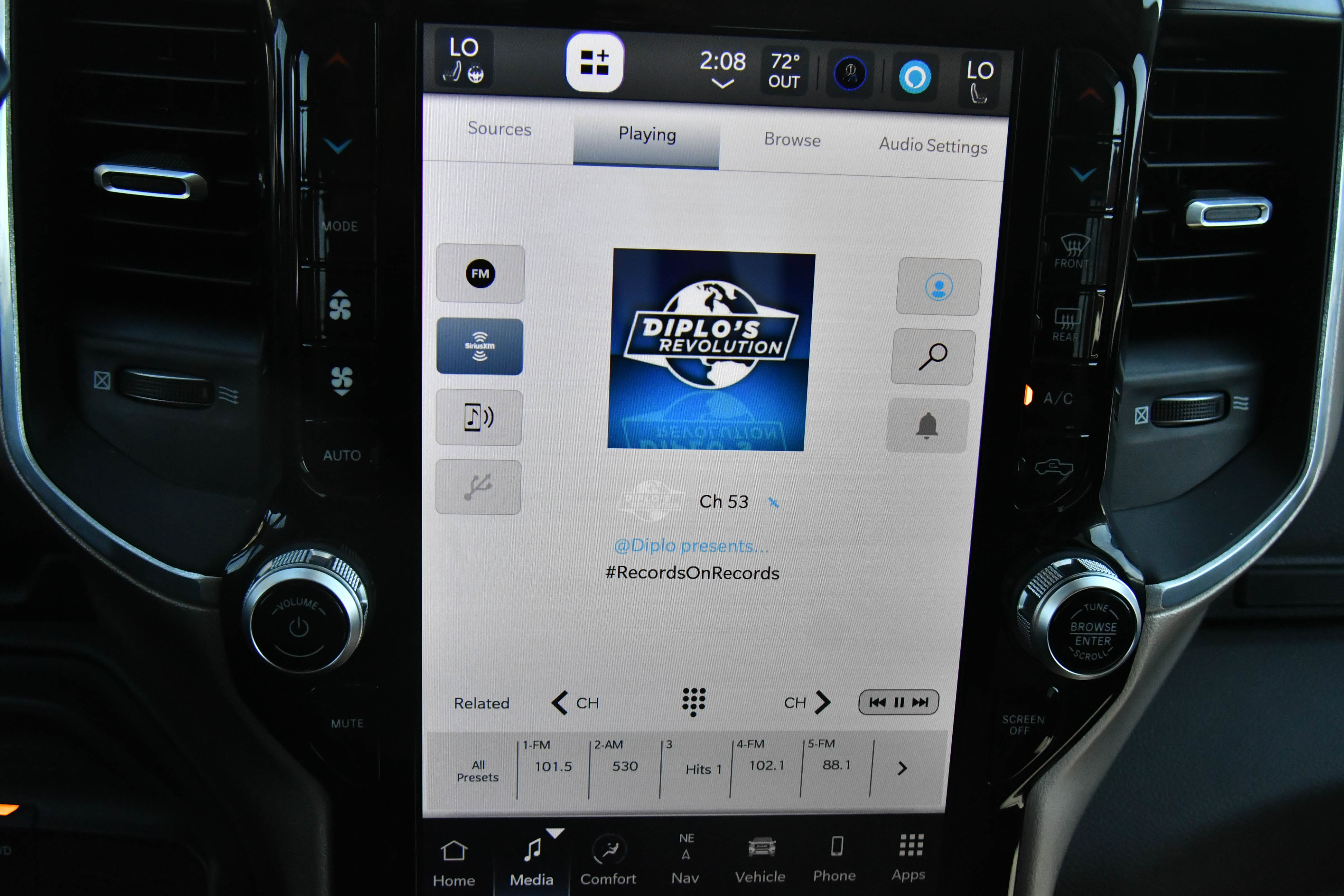 Used 2024 RAM 2500 Laramie image 28