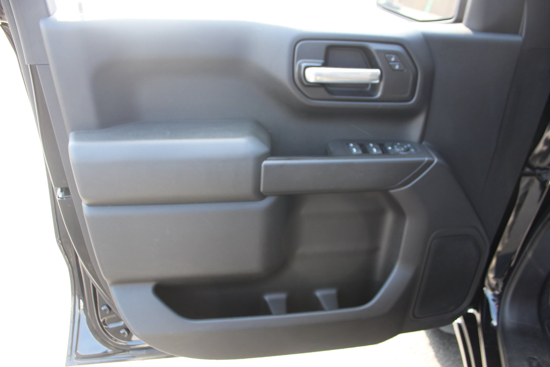 Used 2020 Chevrolet Silverado 1500 Custom Trail Boss w/ Custom Convenience Package image 12