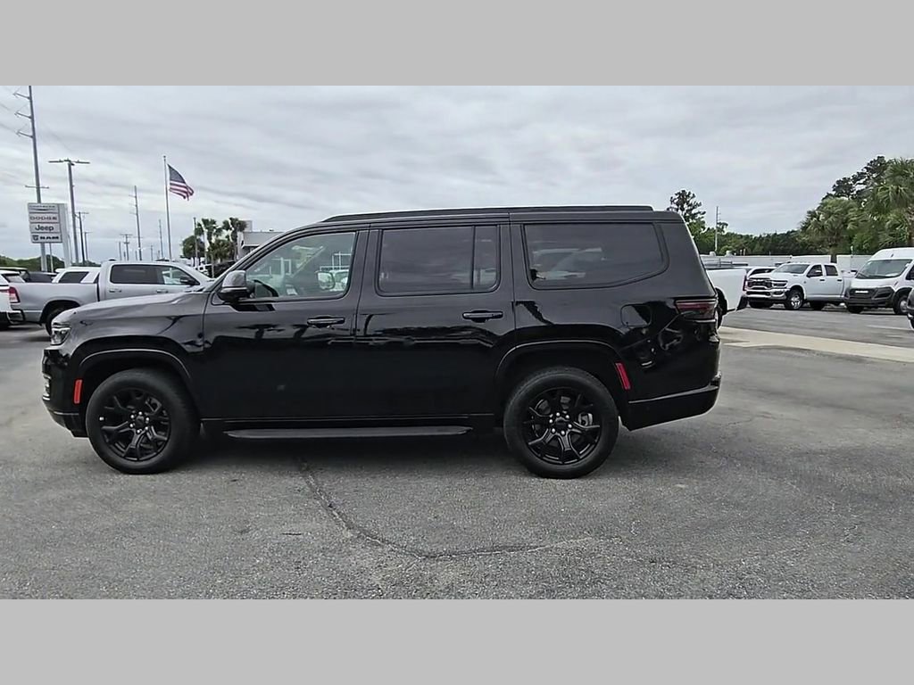 Used 2025 Jeep Wagoneer Series II w/ Convenience Group I AWD/4WD image 26