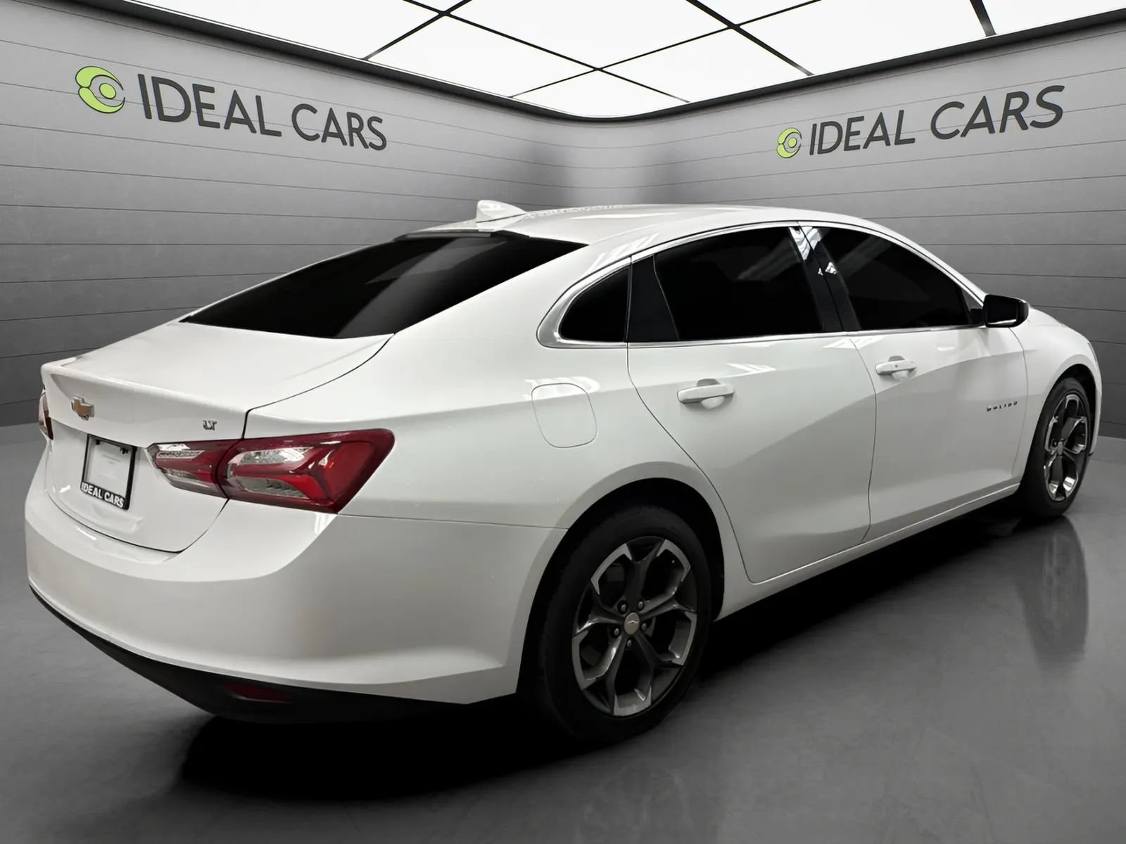 Used 2022 Chevrolet Malibu LT FWD image 5