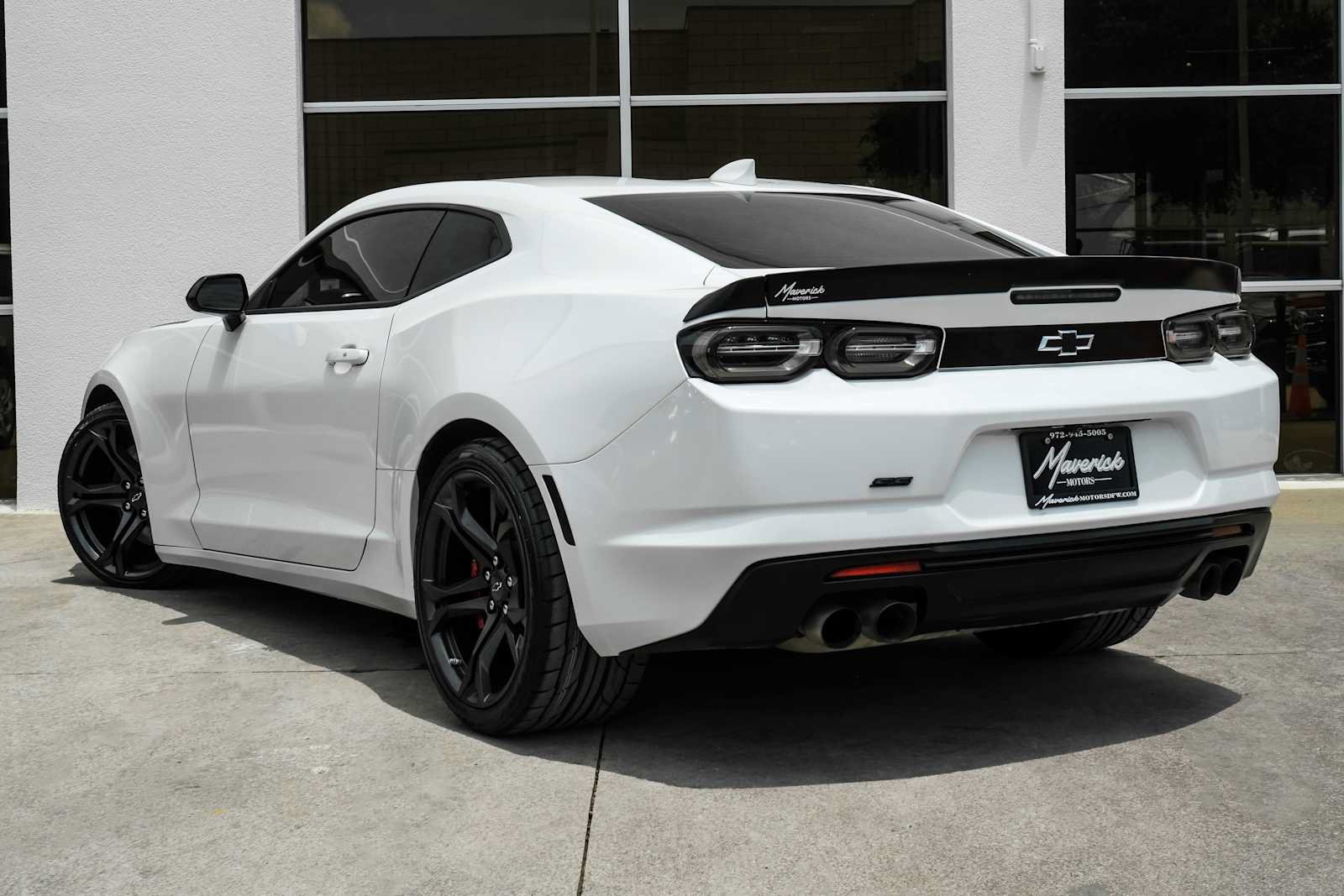 Used 2021 Chevrolet Camaro SS RWD image 10