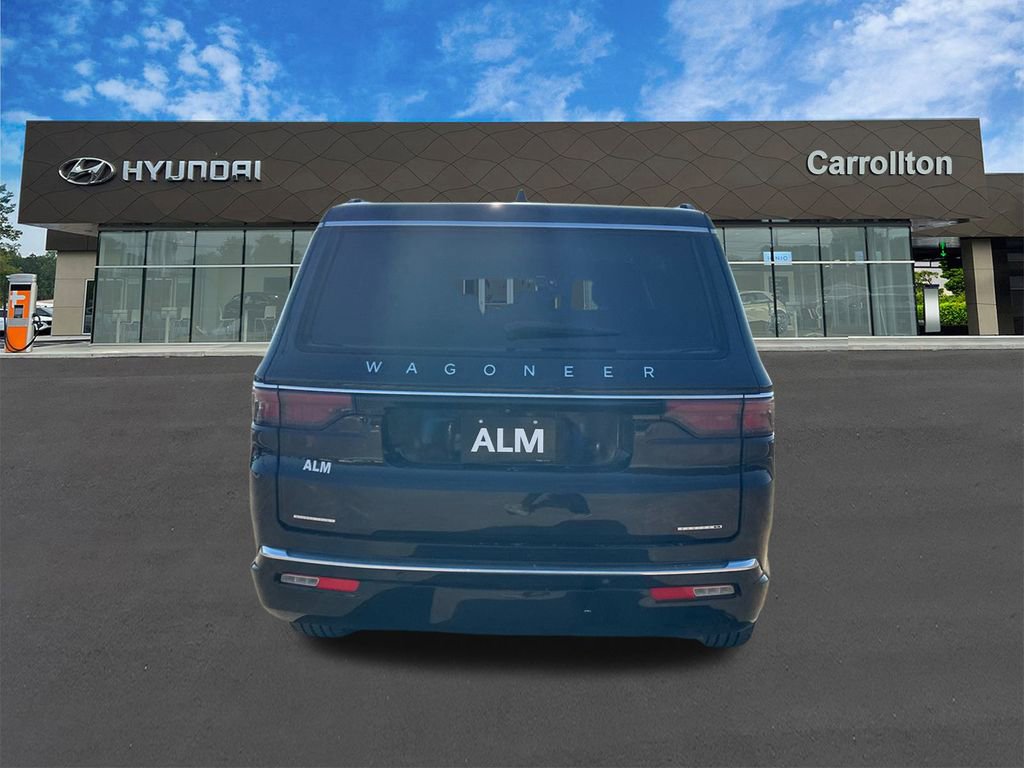 Used 2023 Jeep Wagoneer Series II AWD/4WD image 6