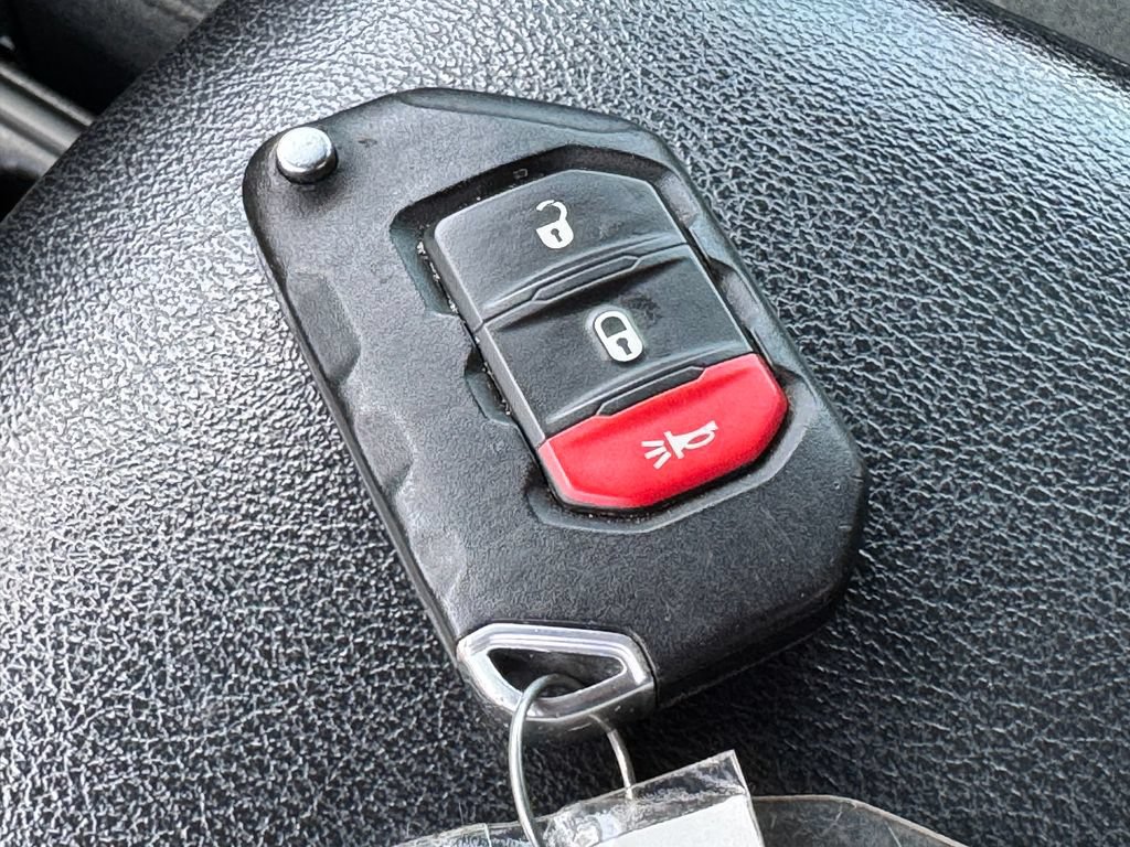Used 2024 Jeep Wrangler Unlimited Sport AWD/4WD image 30