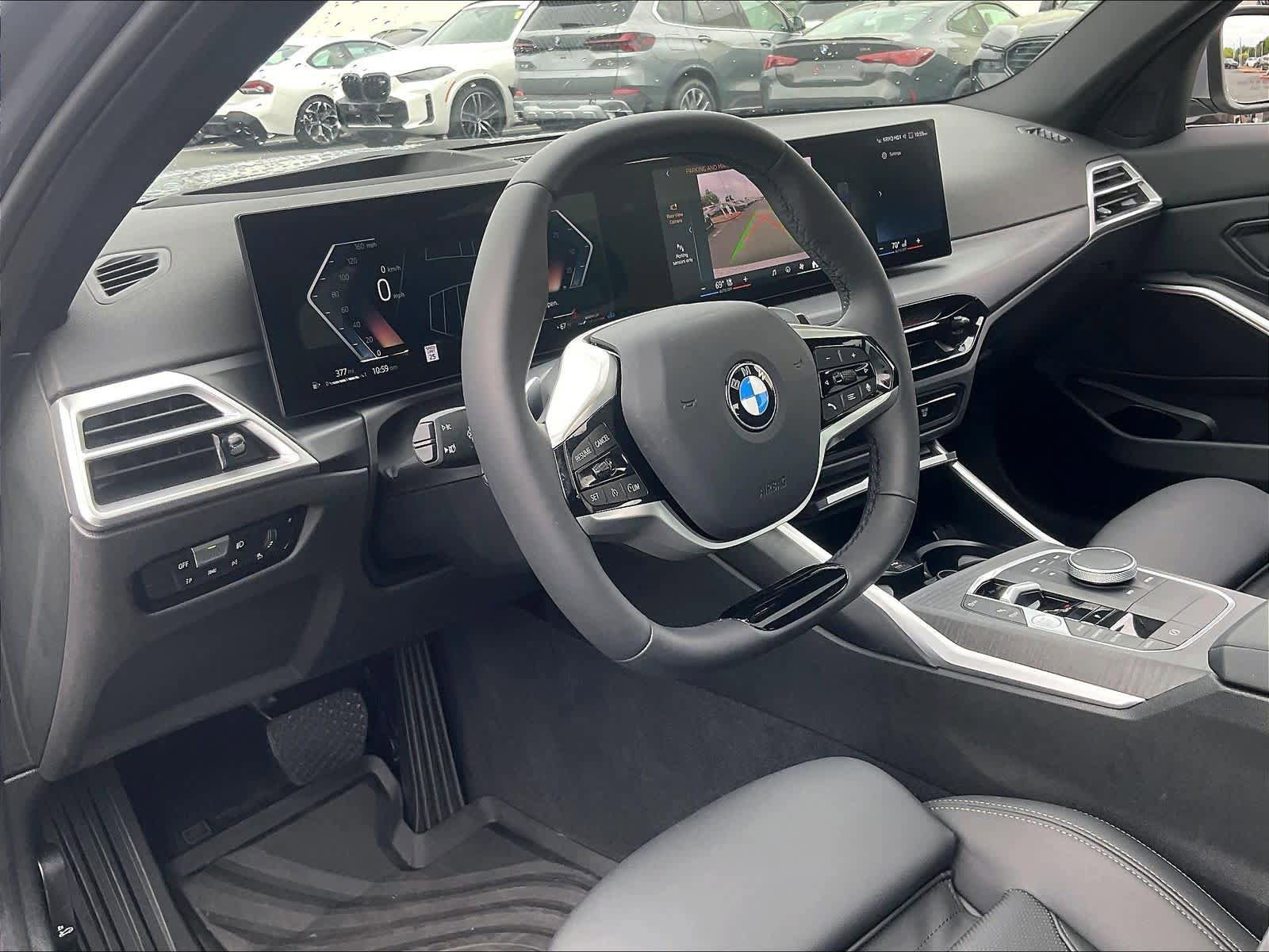 Used 2025 BMW 330i Sedan w/ Premium Package RWD image 17