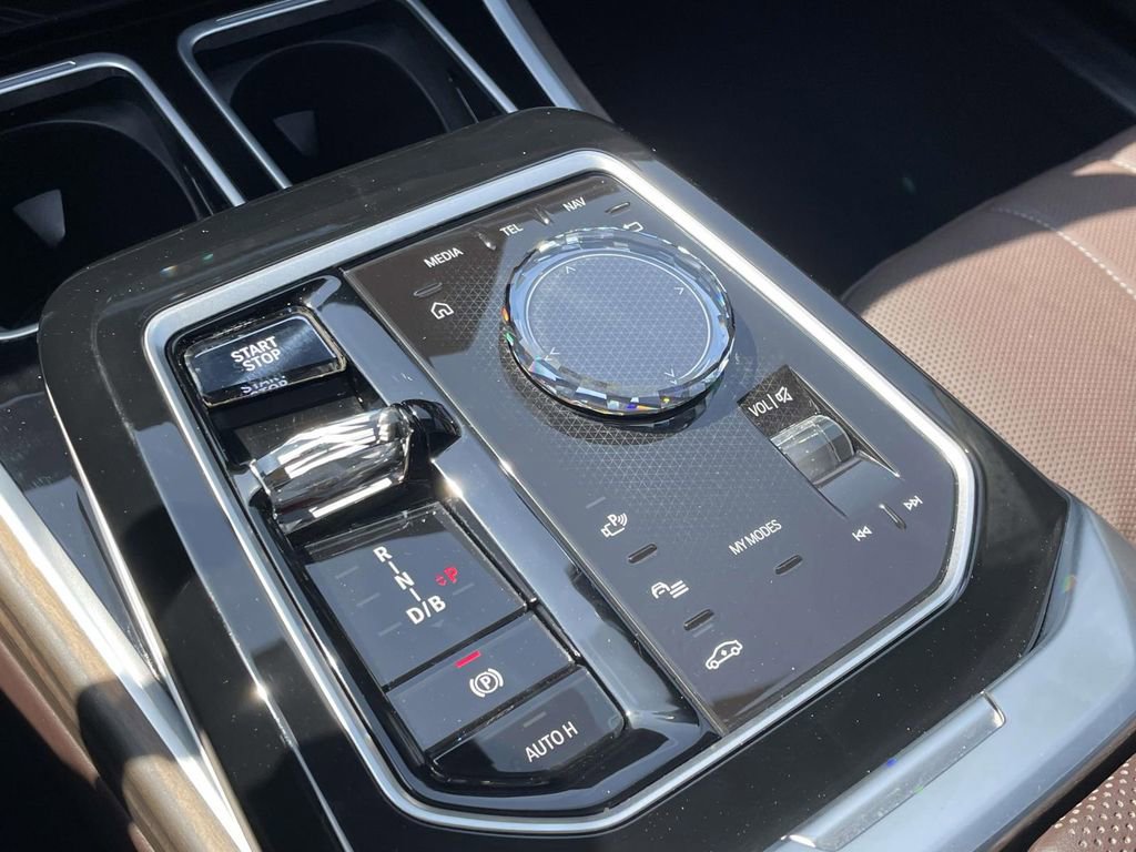 Used 2024 BMW i7 eDrive50 w/ M Sport Package image 30