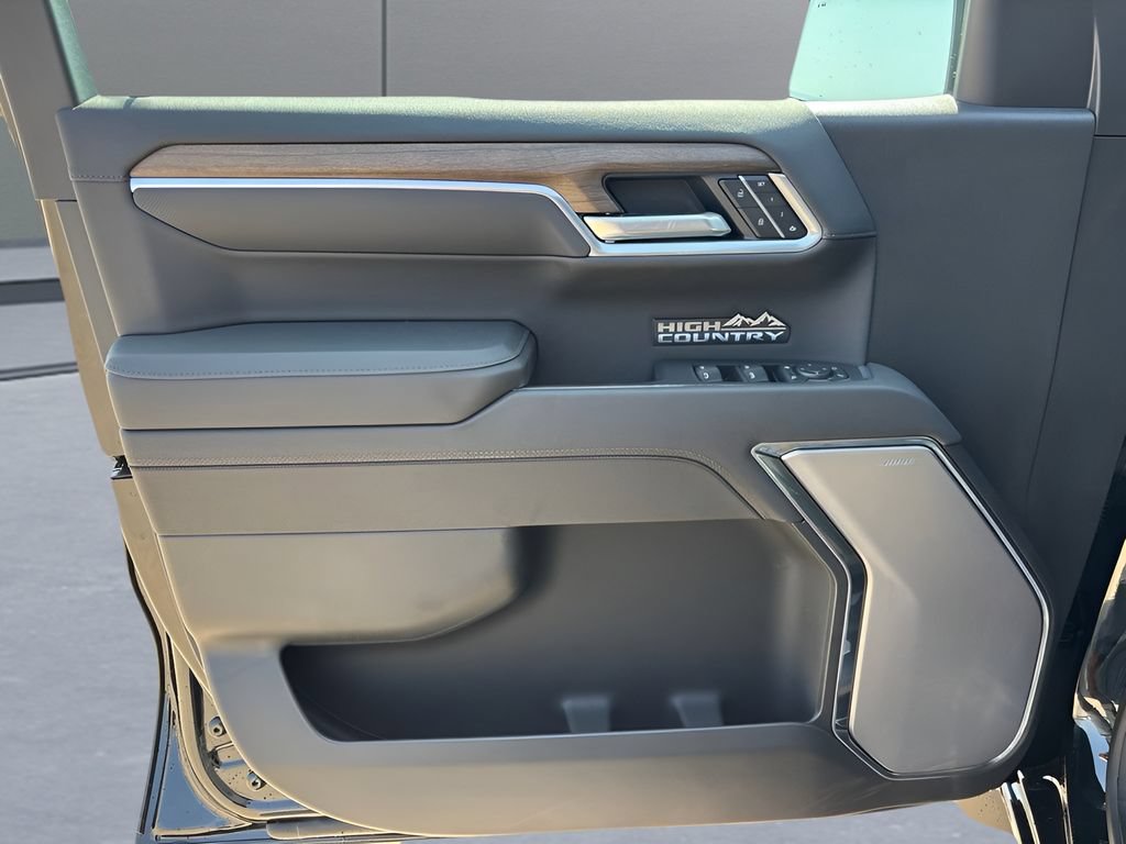 New 2026 Chevrolet Silverado 1500 High Country AWD/4WD image 10