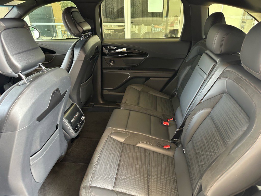 Used 2024 Lincoln Nautilus Reserve w/ Equipment Group 202A image 25