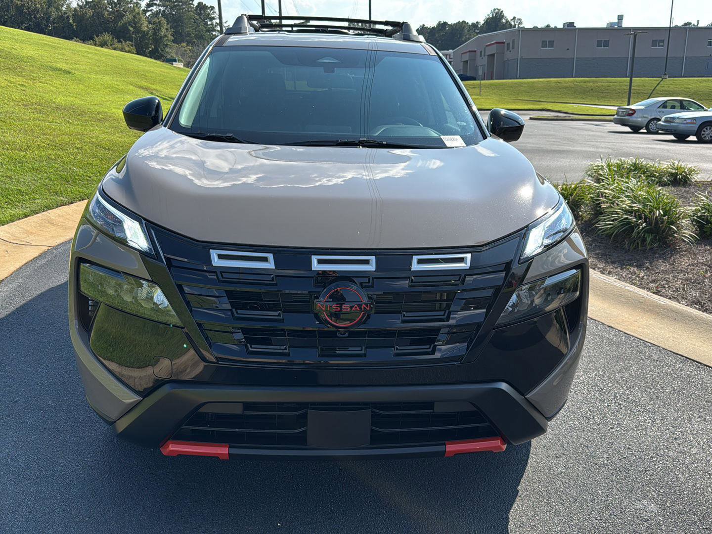New 2026 Nissan Rogue SV image 7