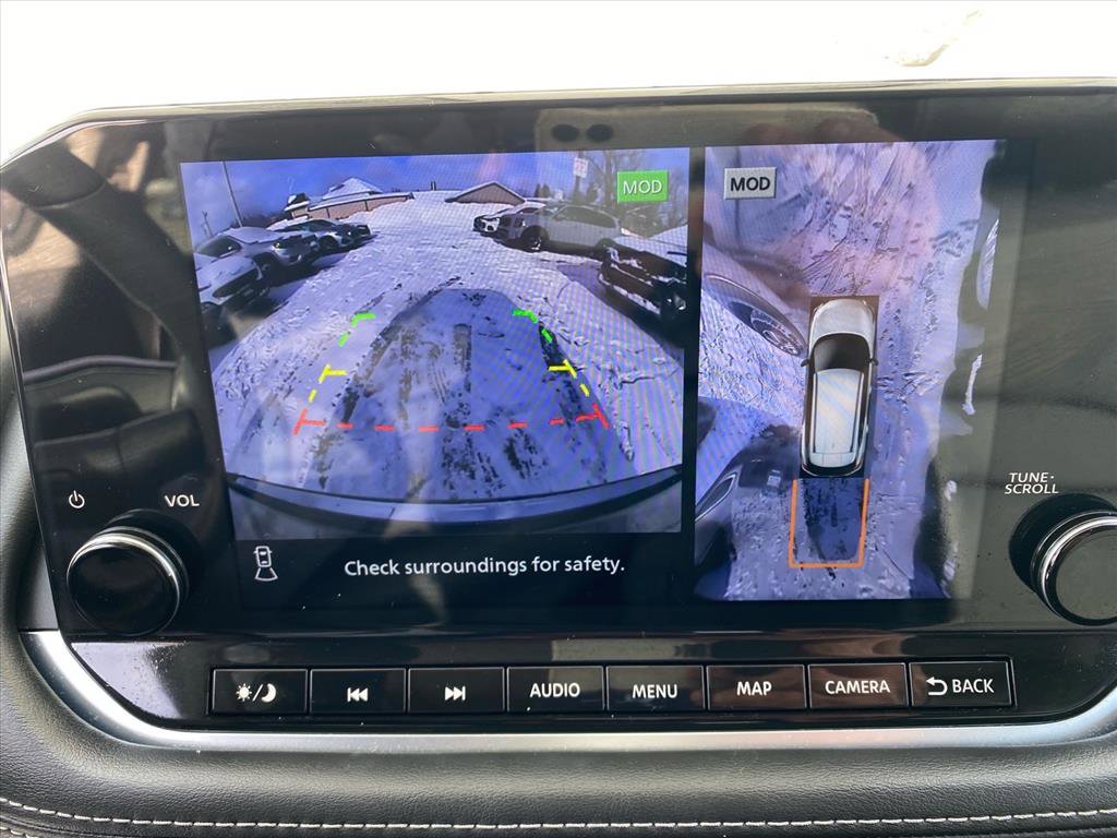 Used 2023 Nissan Rogue SL w/ SL Premium Package image 13