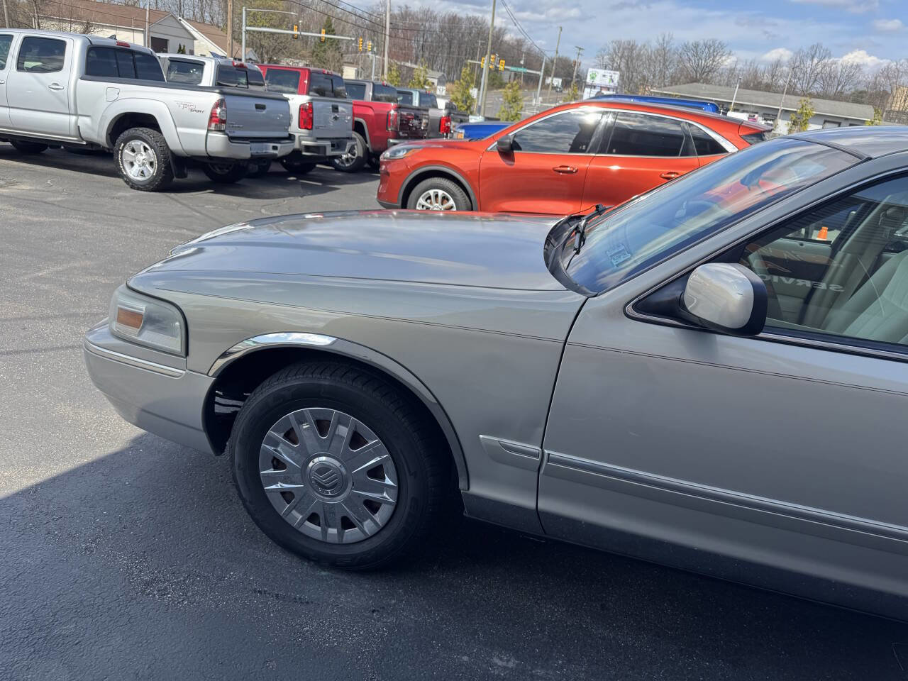 Used 2008 Mercury Grand Marquis GS image 4