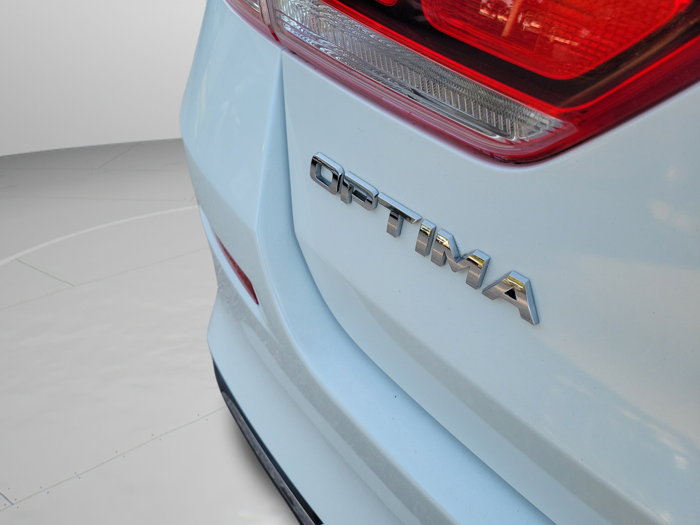 Used 2019 Kia Optima LX w/ LX Premium Package FWD image 32