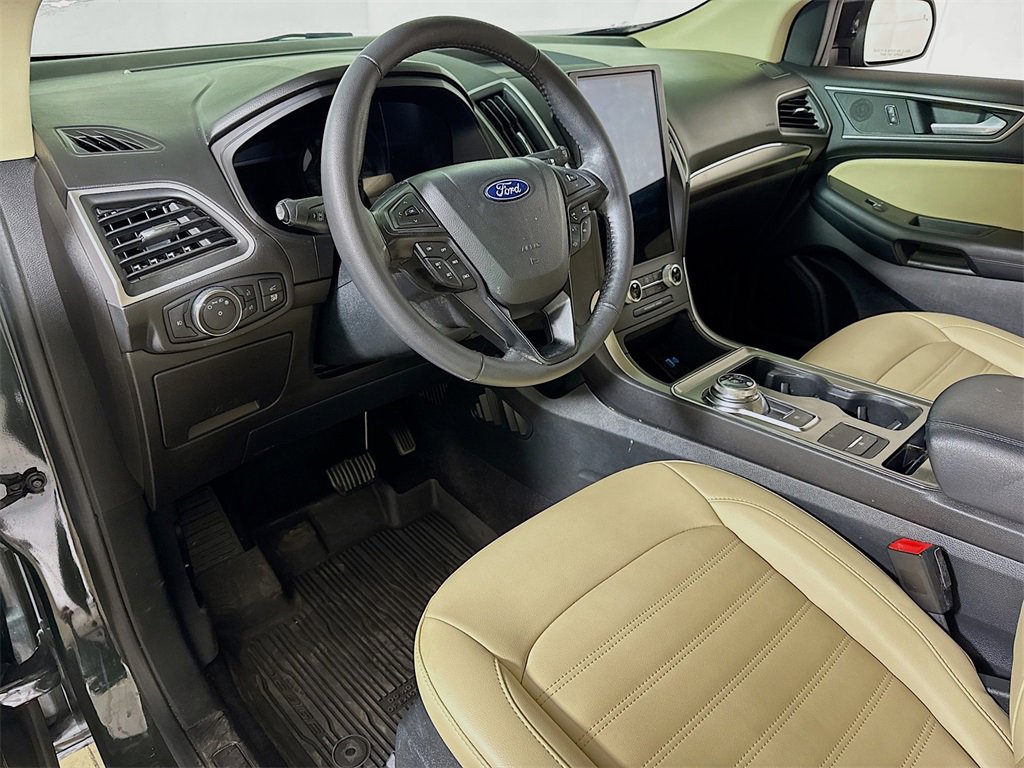 Used 2022 Ford Edge SEL w/ Convenience Package image 7