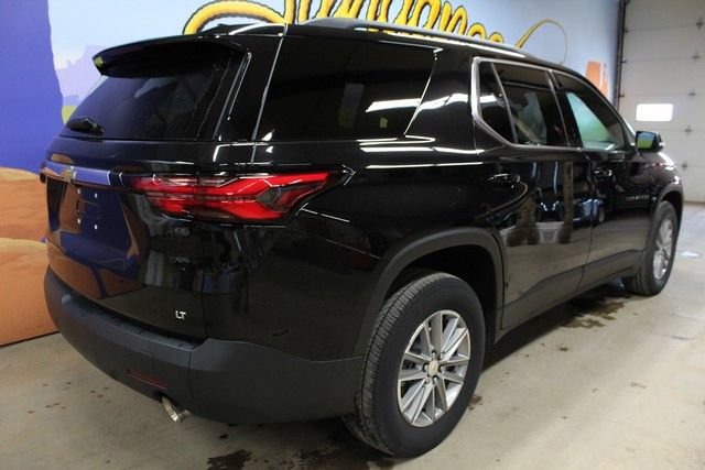Used 2023 Chevrolet Traverse LT FWD image 4