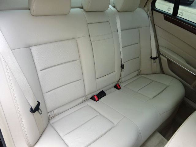 Used 2014 Mercedes-Benz E 350 Sedan image 20