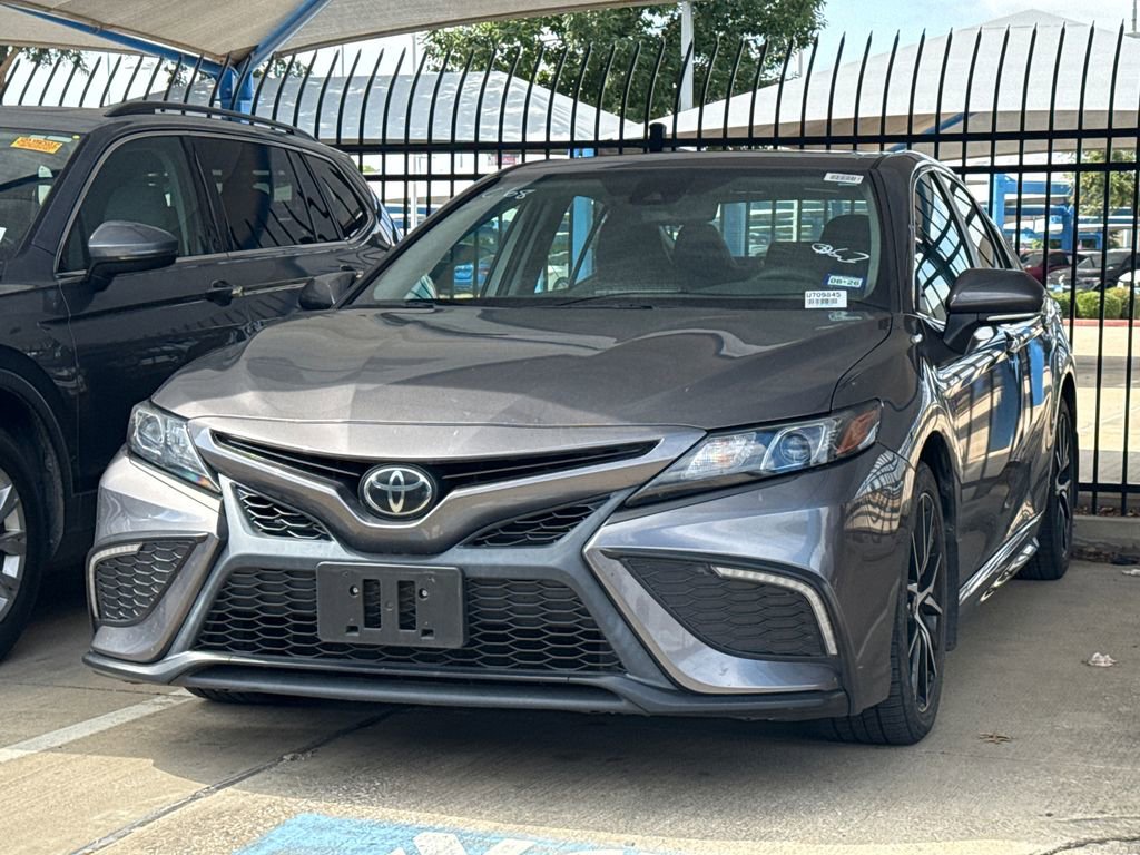 Used 2022 Toyota Camry SE FWD video 1