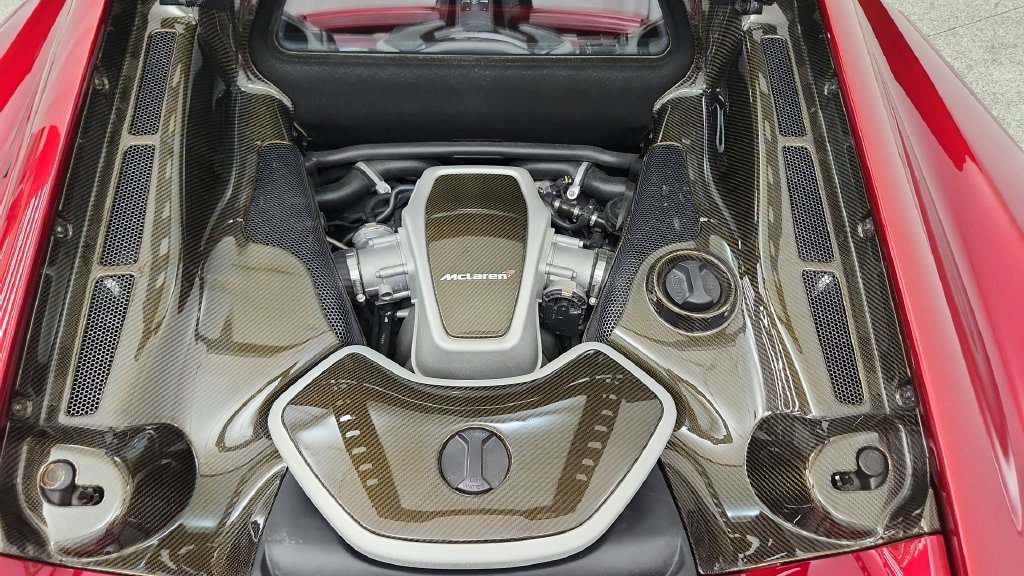 Used 2012 McLaren MP4-12C Coupe RWD image 47