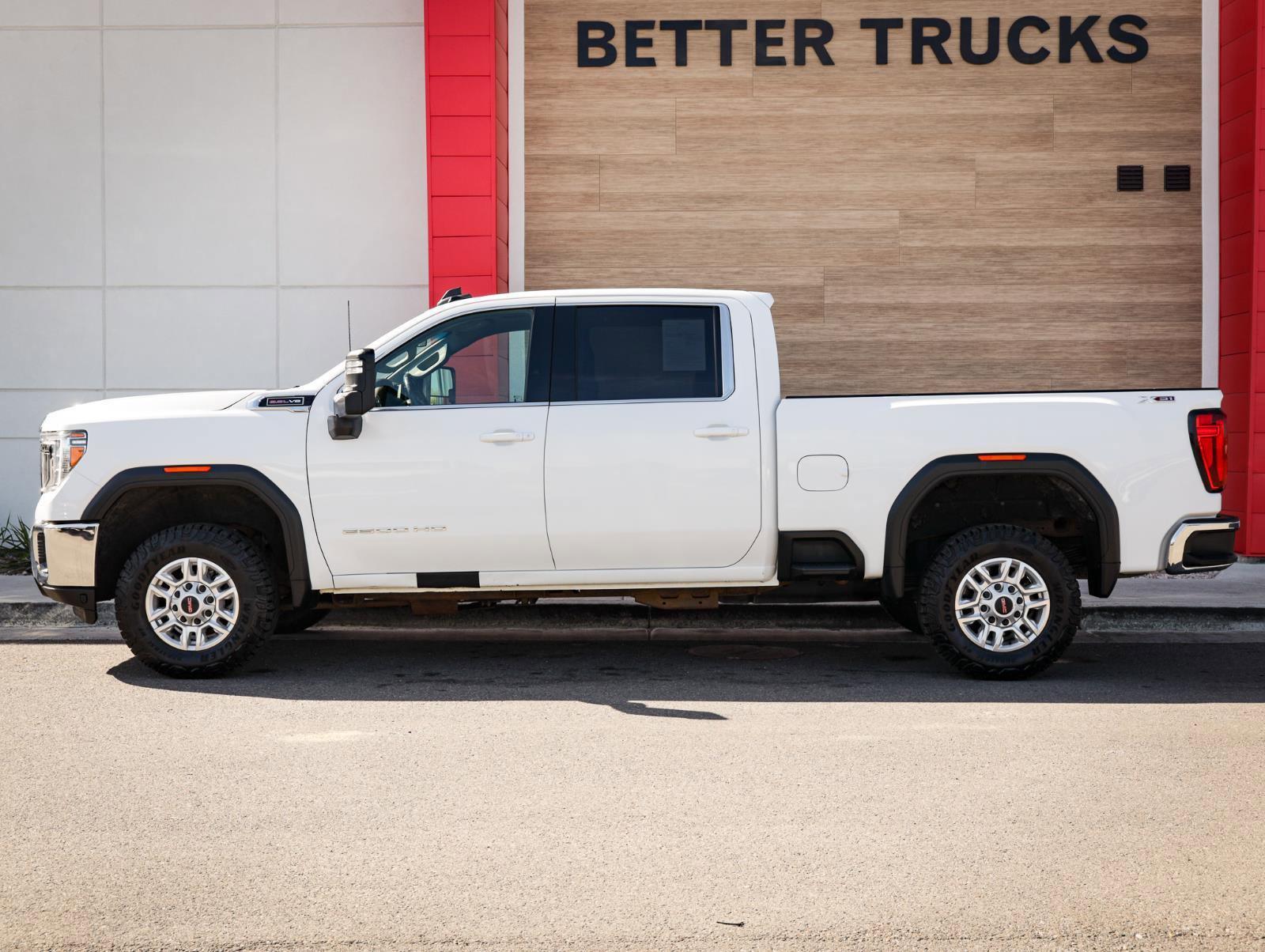Used 2023 GMC Sierra 2500 SLE w/ SLE Convenience Package AWD/4WD image 7