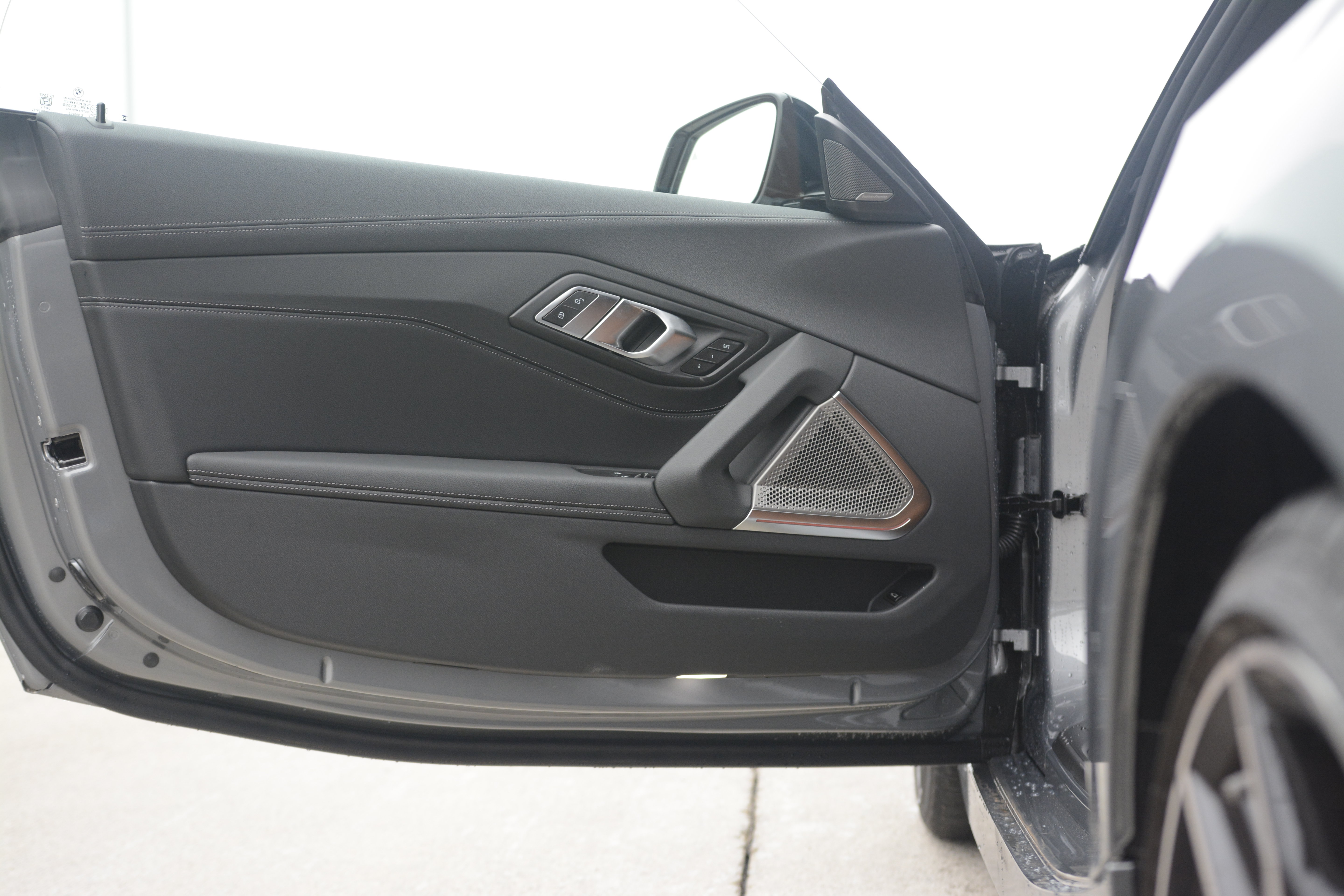 Used 2026 BMW Z4 M40i RWD image 13