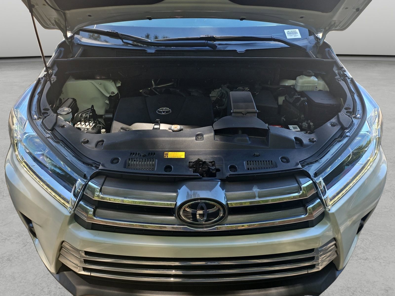 Used 2019 Toyota Highlander SE AWD/4WD image 32