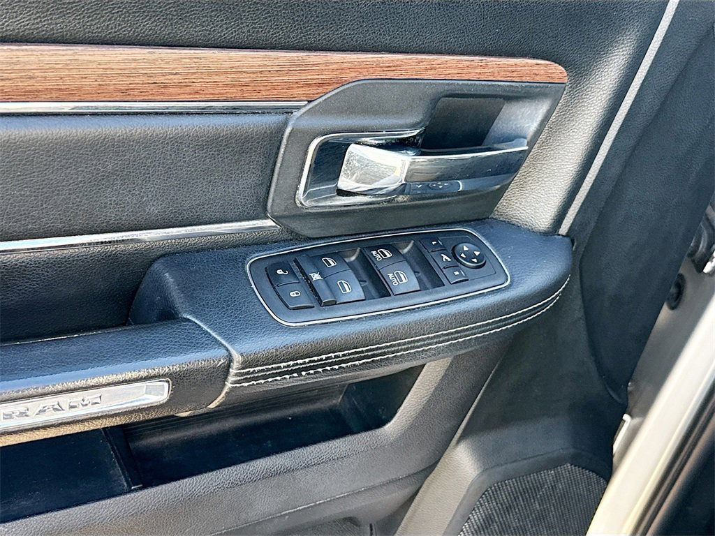 Used 2018 RAM 1500 Laramie image 19