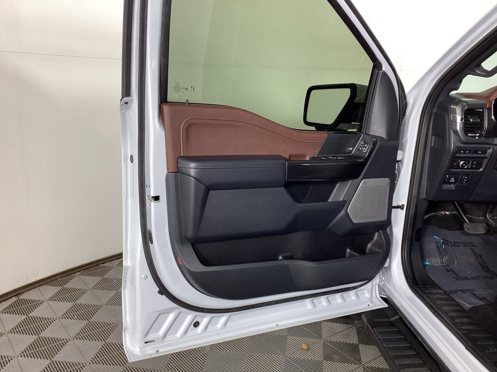 Used 2021 Ford F150 Lariat w/ Equipment Group 502A High image 16