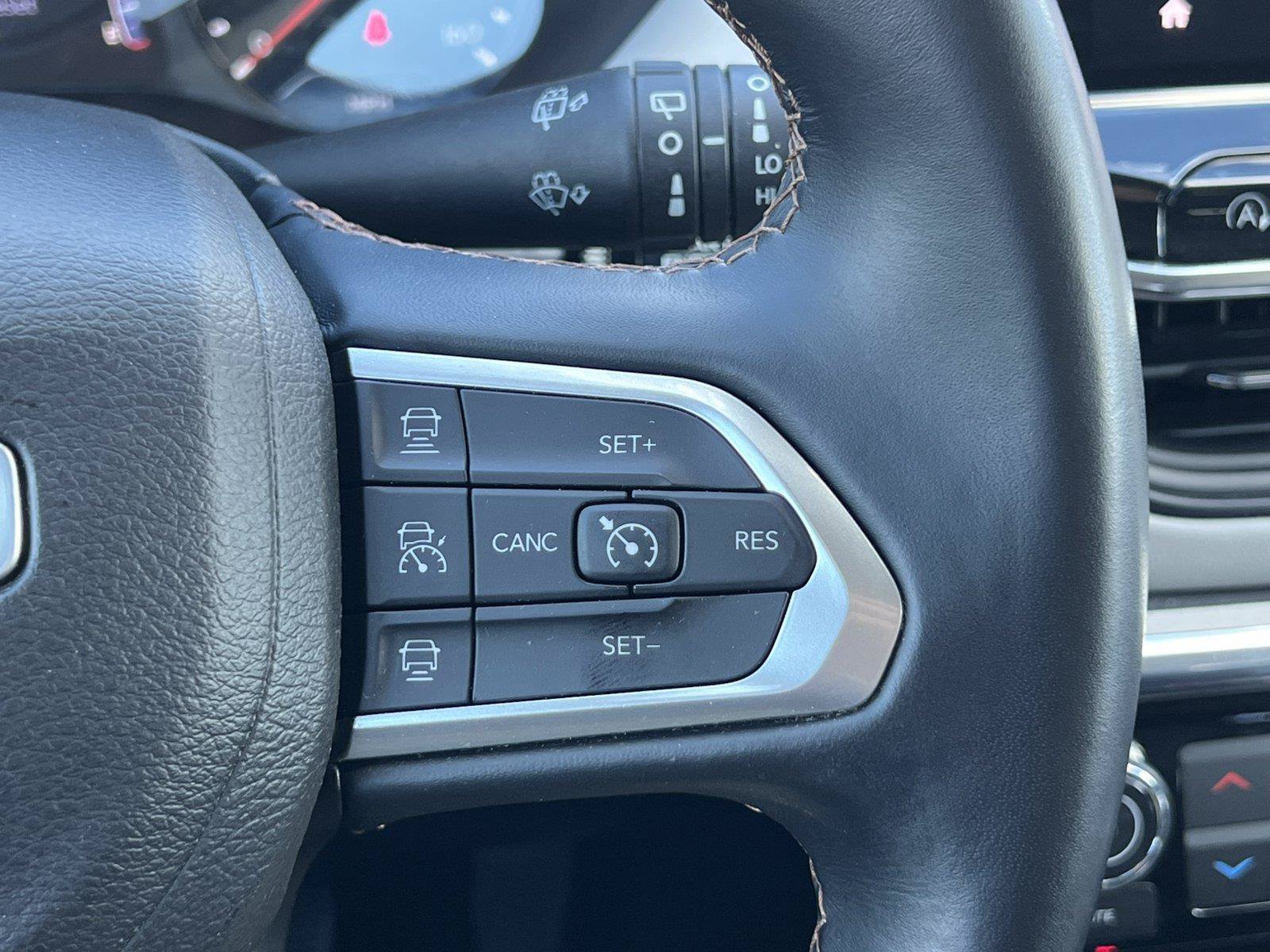 Used 2022 Jeep Compass Limited AWD/4WD image 20