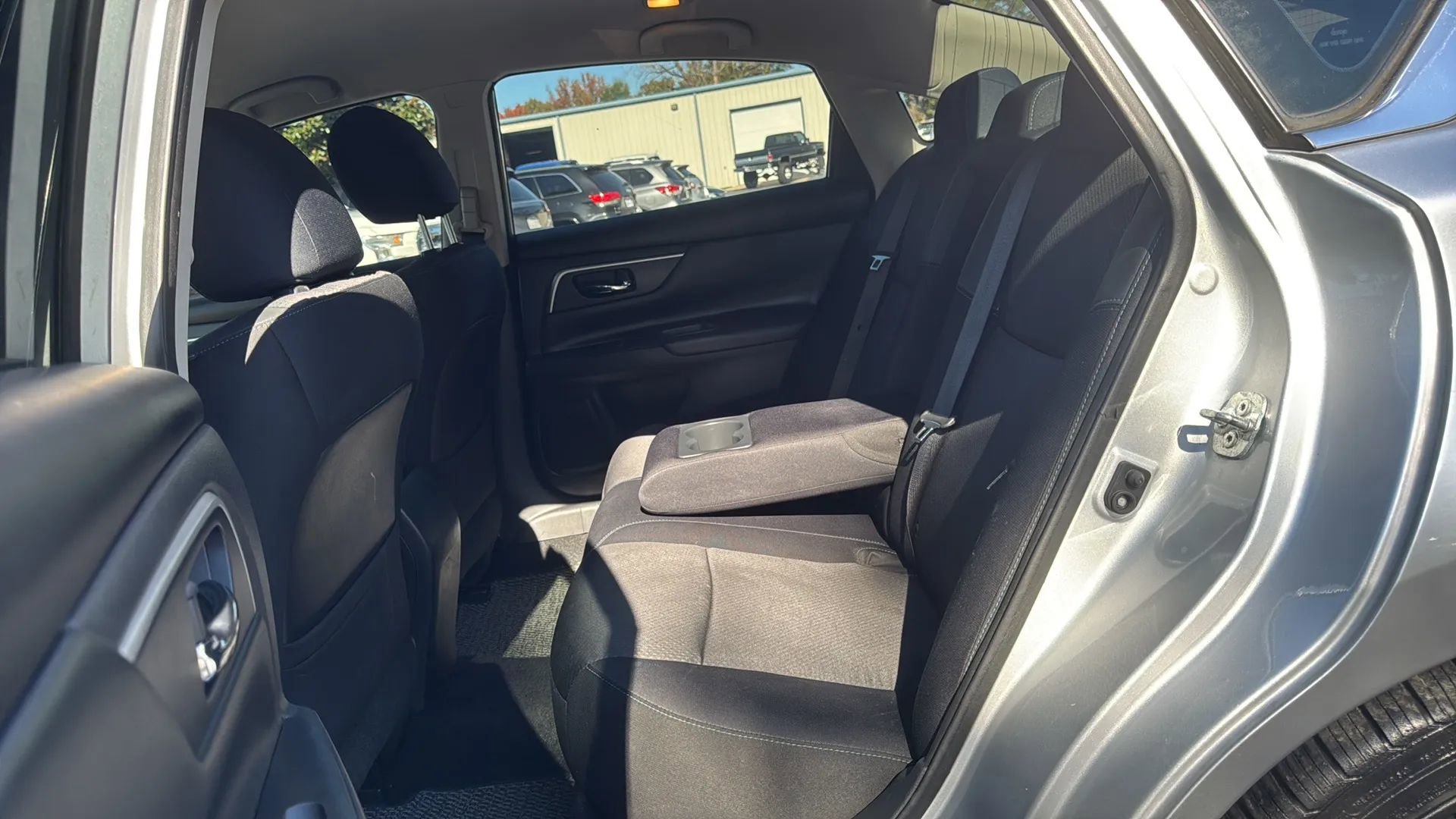 Used 2016 Nissan Altima 2.5 SR image 11