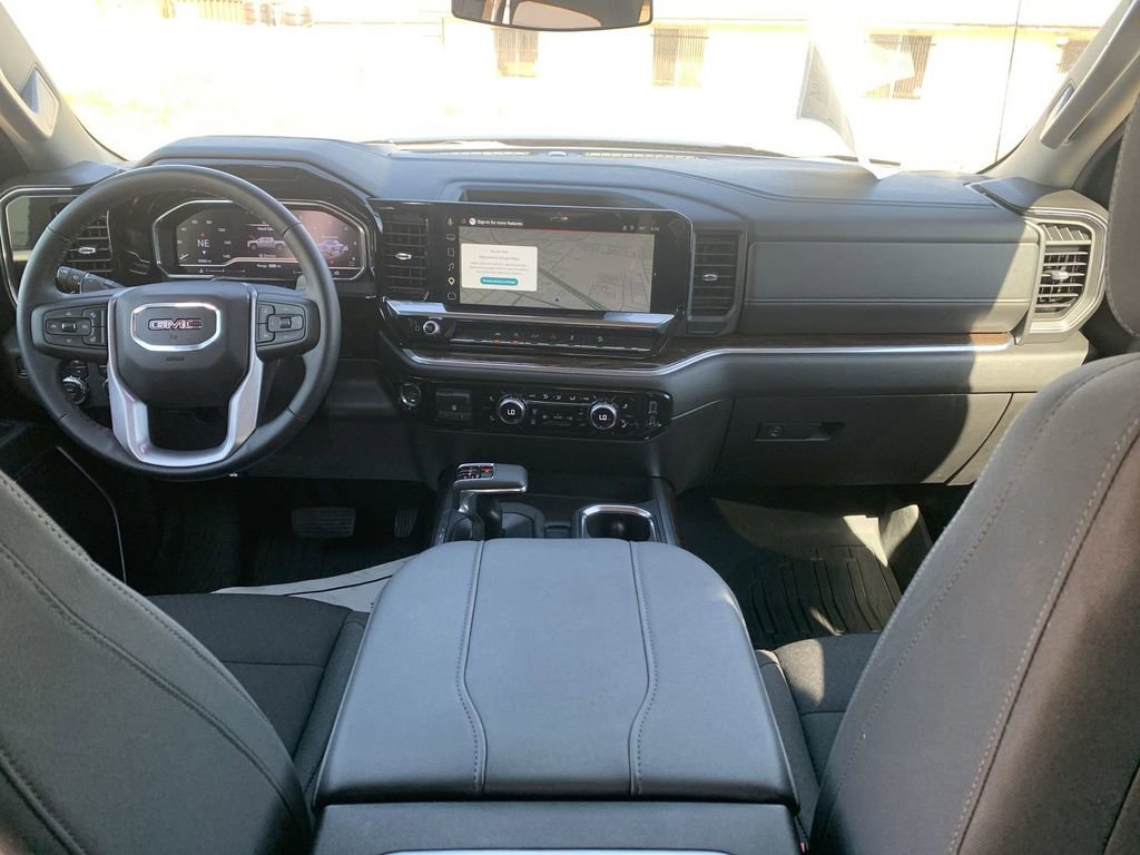 Certified 2025 GMC Sierra 1500 Elevation w/ LPO, Elevation Black Package image 19