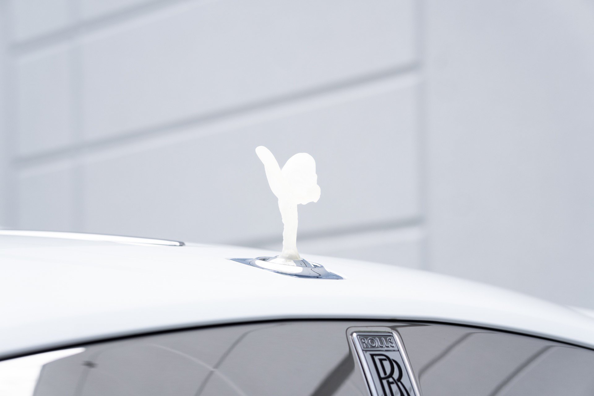 Used 2017 Rolls-Royce Dawn RWD image 17