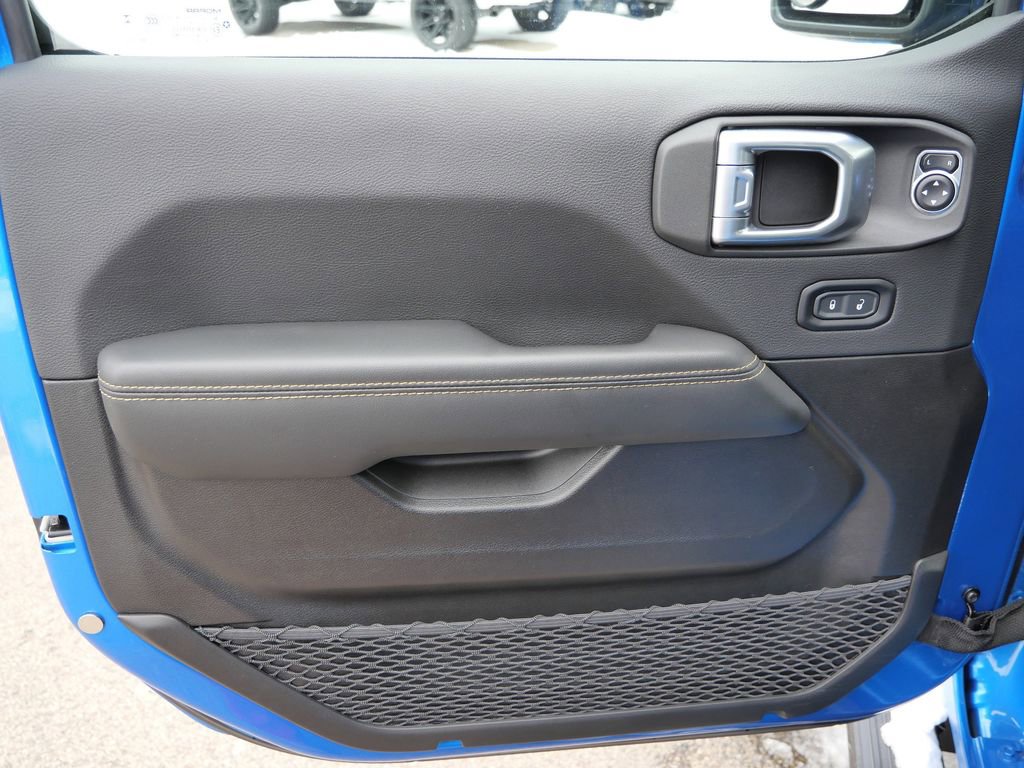 Used 2024 Jeep Wrangler Unlimited Rubicon 392 AWD/4WD image 27