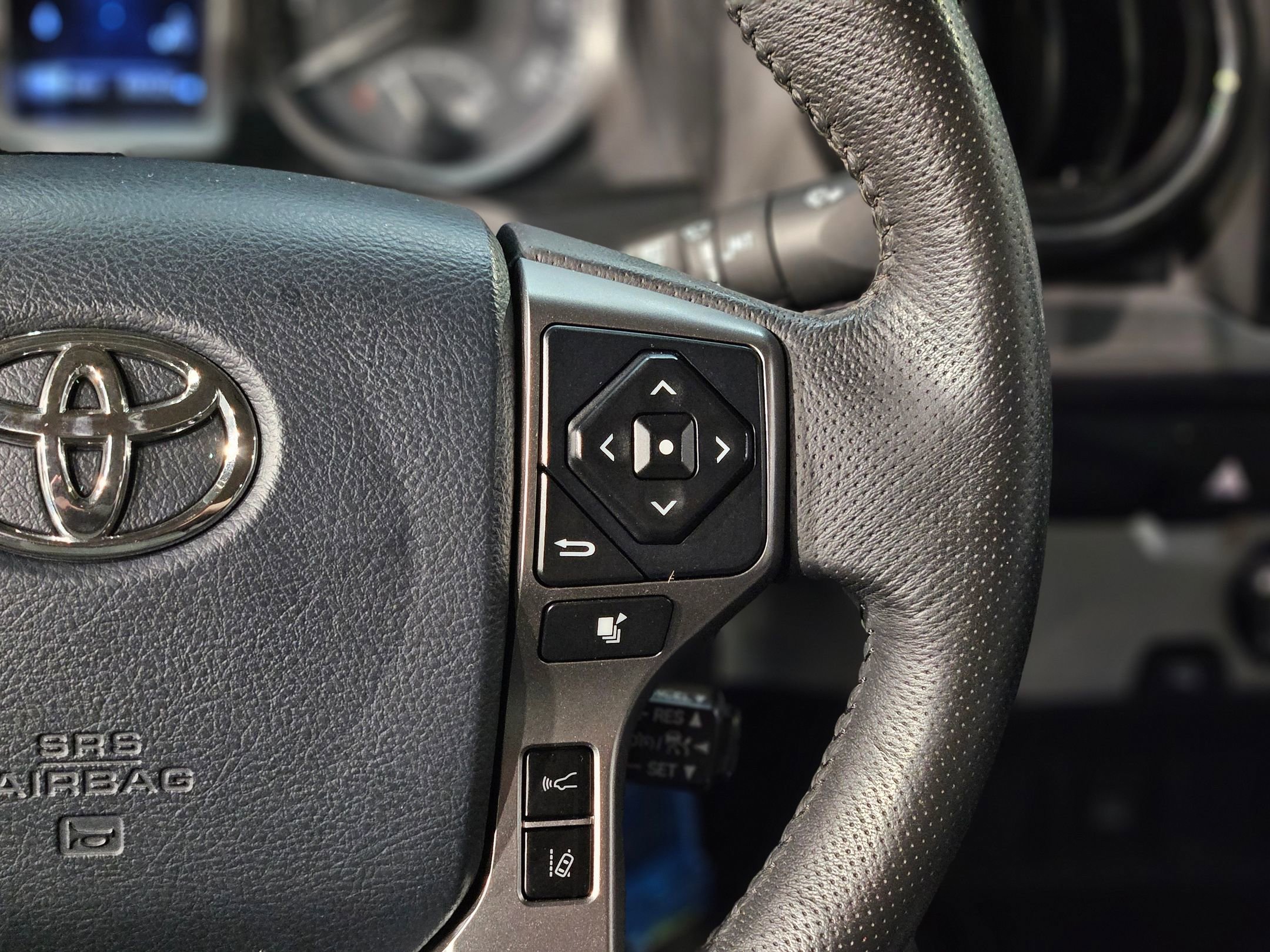 Used 2020 Toyota Tacoma SR5 image 27