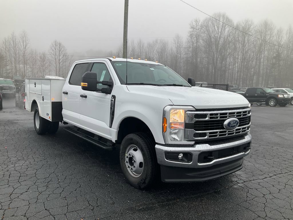 New 2026 Ford F350 XL w/ XL Chrome Package video 3