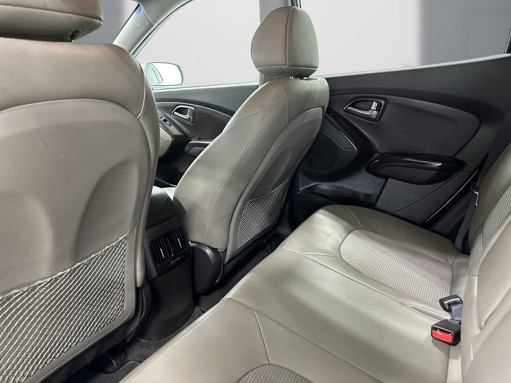 Used 2015 Hyundai Tucson SE FWD image 15