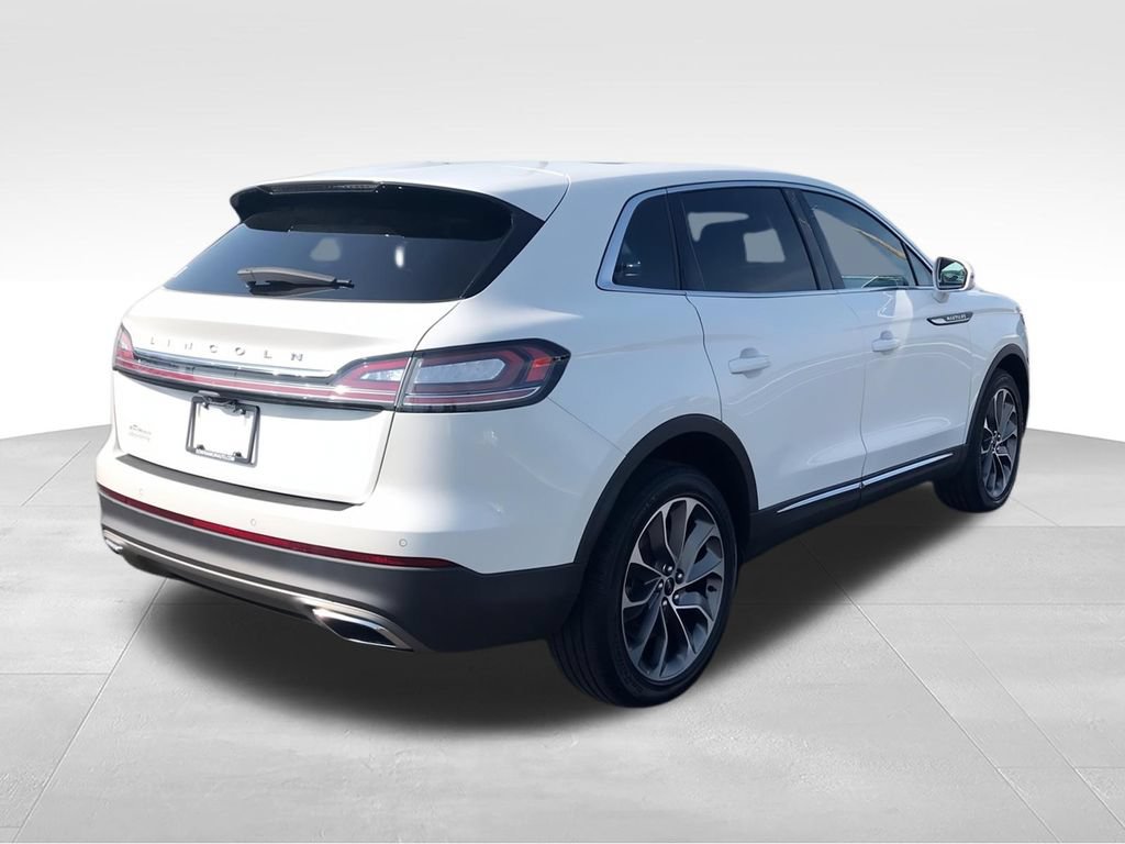 Used 2023 Lincoln Nautilus Reserve AWD/4WD image 8