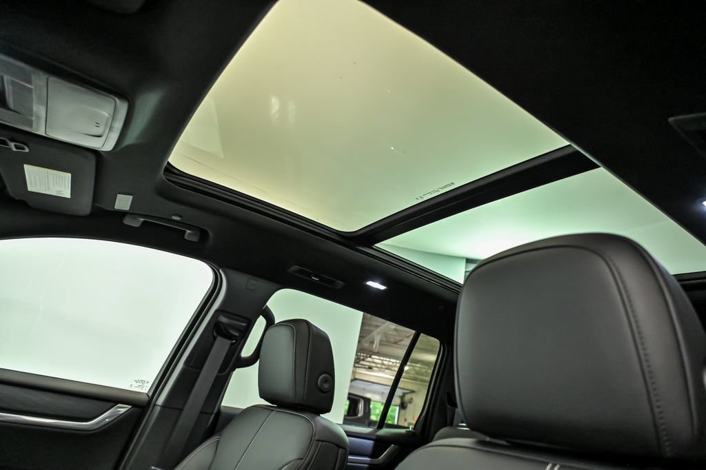 New 2026 GMC Acadia Elevation w/ Elevation Premium Package AWD/4WD image 9