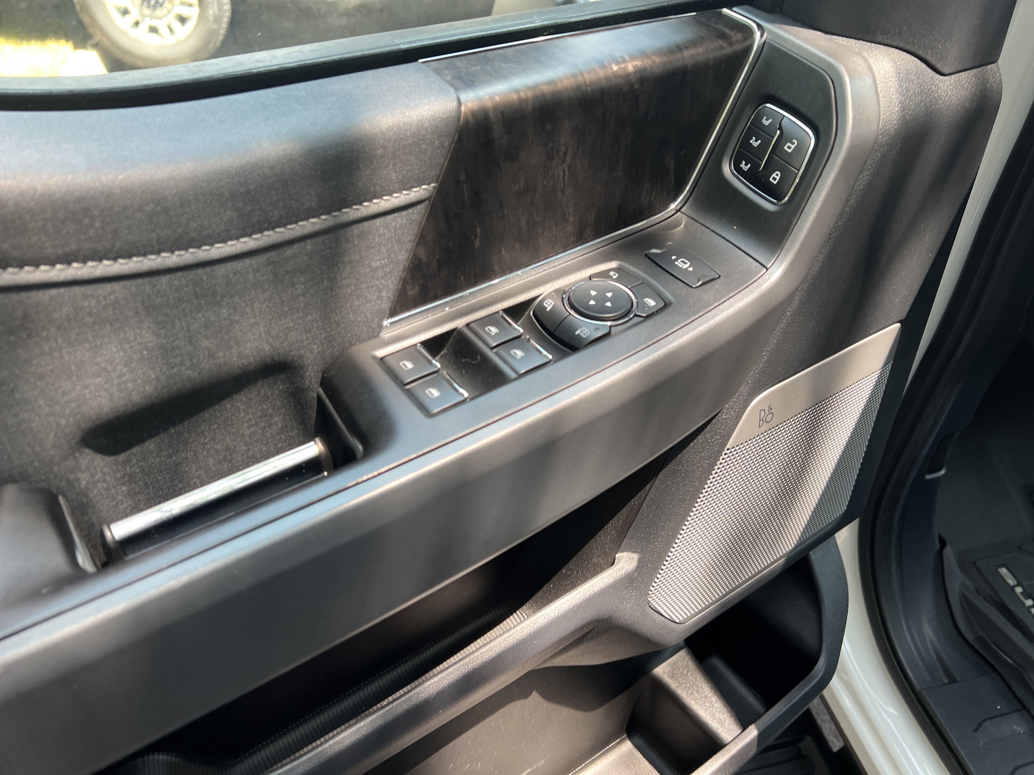 Used 2023 Ford F250 Lariat w/ Sport Appearance Package image 15