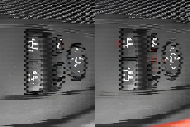 Used 2025 BMW M4 xDrive Competition image 23