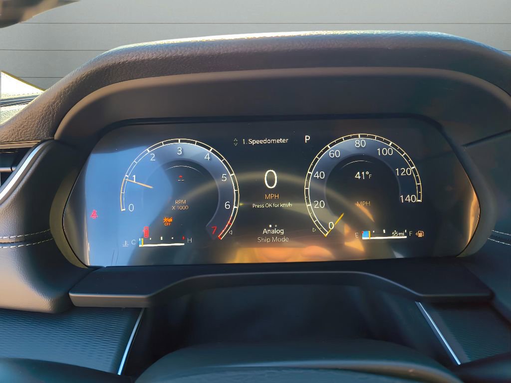 New 2025 Jeep Grand Cherokee Altitude image 20