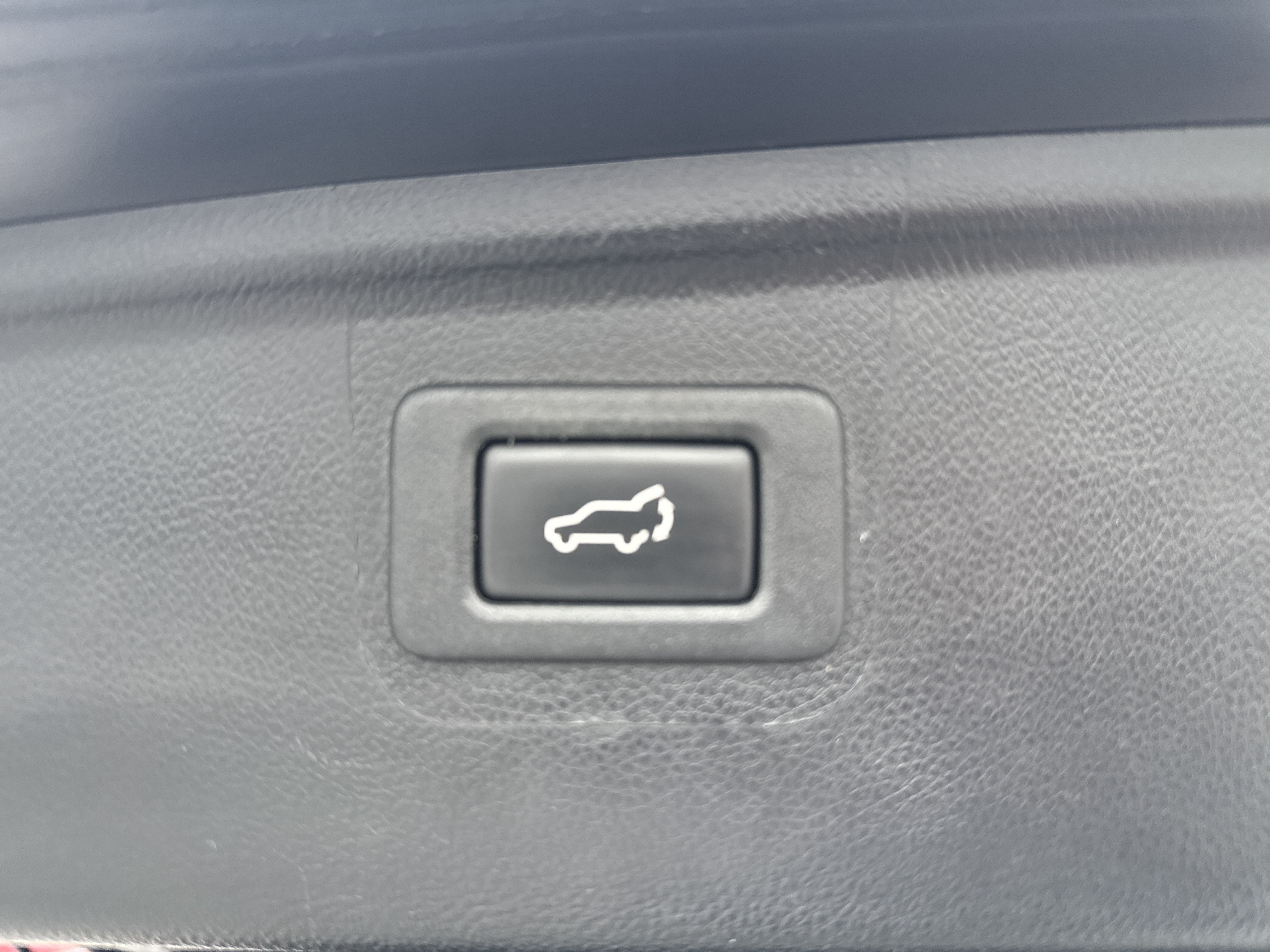 Used 2017 Subaru Outback 2.5i Limited AWD/4WD image 18