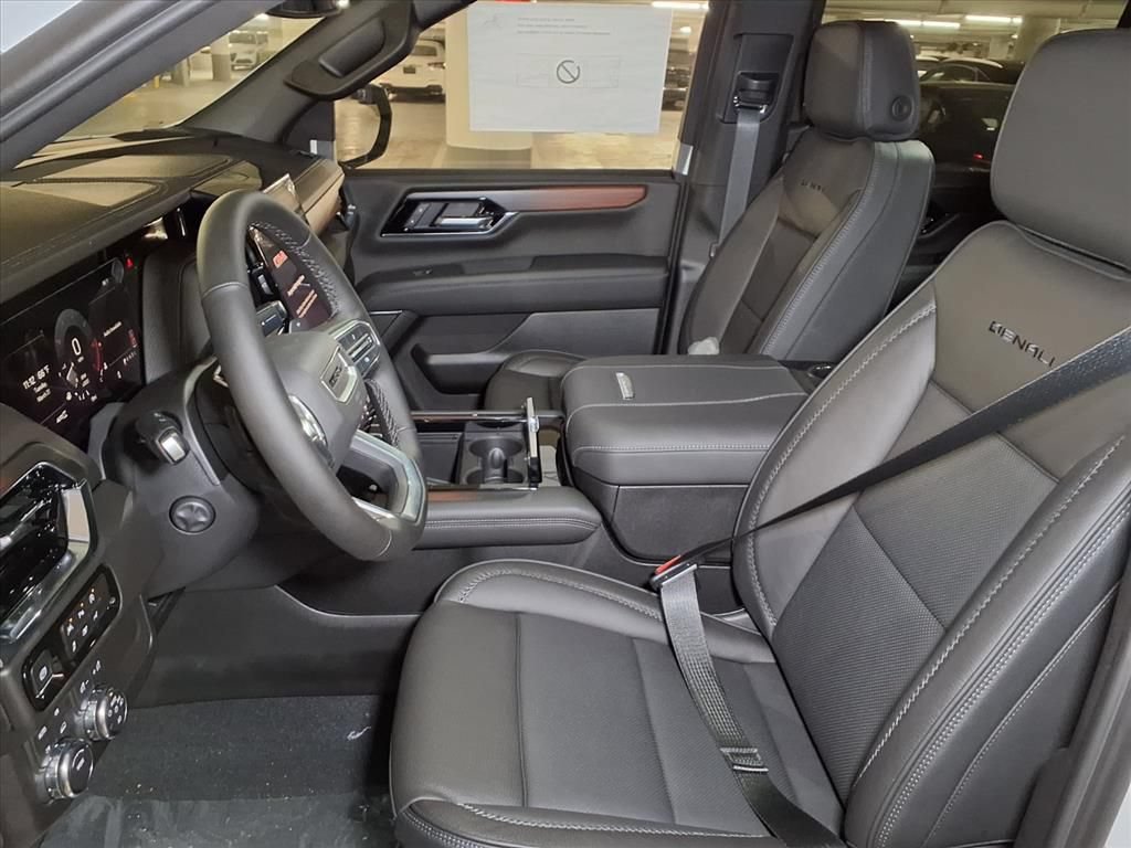 Used 2026 GMC Yukon XL Denali w/ Sun & Power Step Package AWD/4WD image 15