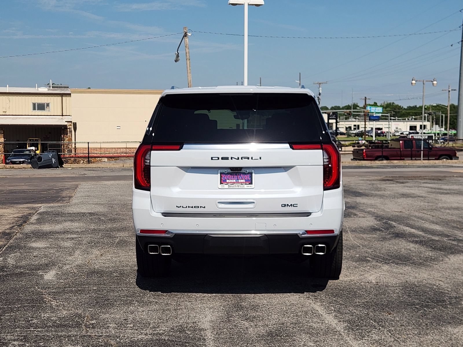 New 2026 GMC Yukon XL Denali w/ Denali Reserve Package AWD/4WD image 8